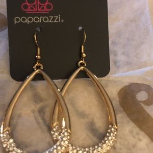 Paparazzi earrings
